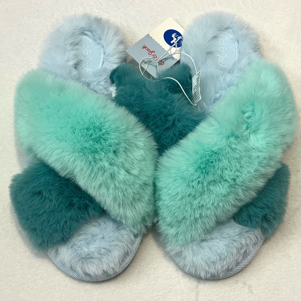Cat & Jack Mint and Teal Cross Band Faux Fur Slippers Children’s / Kids Sz 4/5